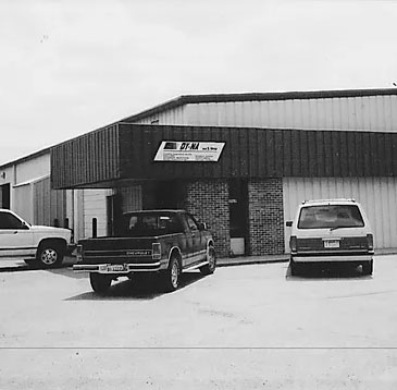 DY-NA Tool and Mold's first shop in Grand Island in 1990 before relocating to Kearney.